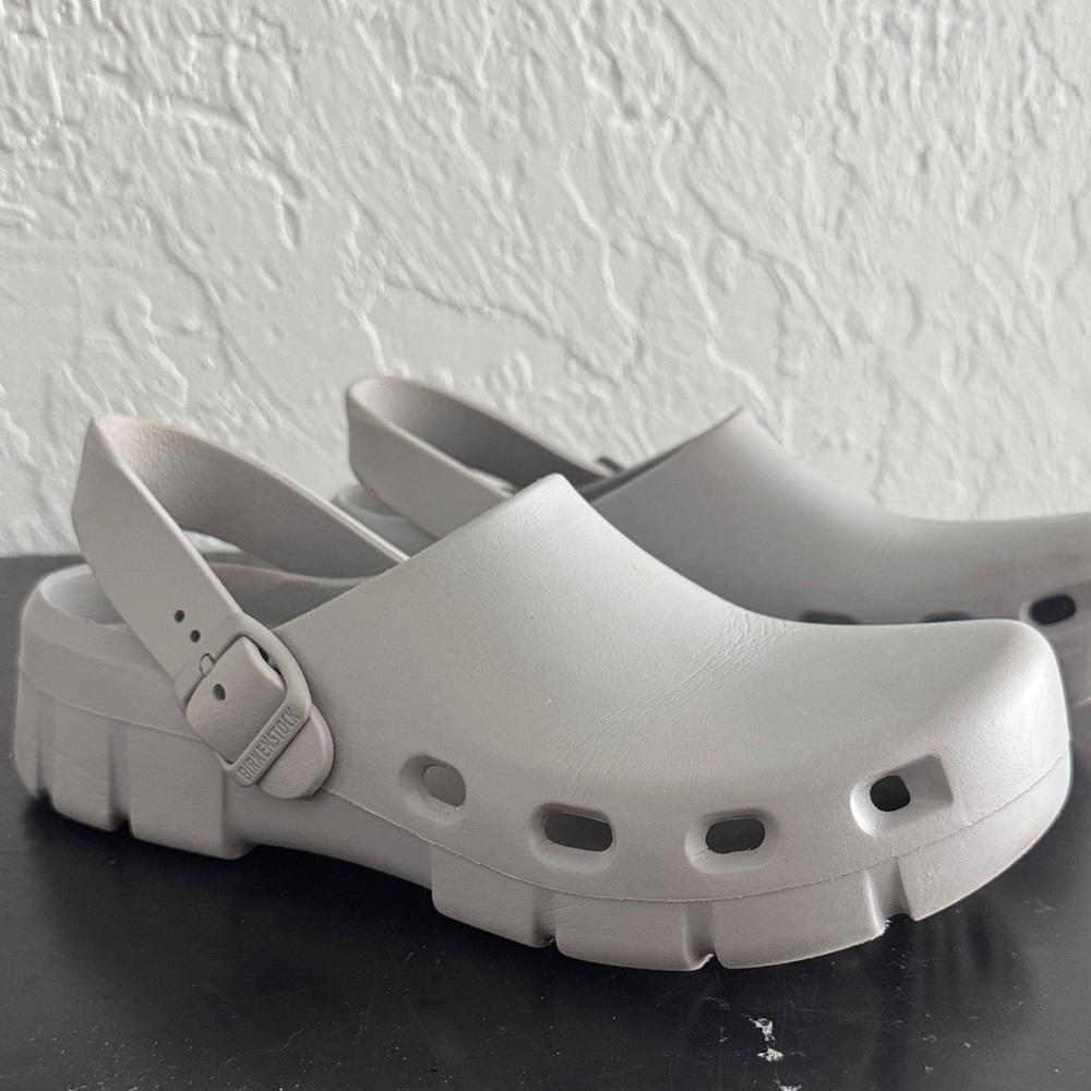 BIRKENSTOCK BIRKI FLOW STONE COIN 39 Eva Recovery Clogs